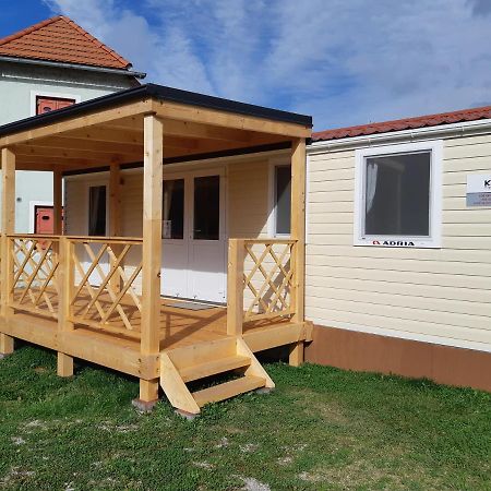 Mobile Homes And Apartment - Terme Catez Catez ob Savi Bagian luar foto