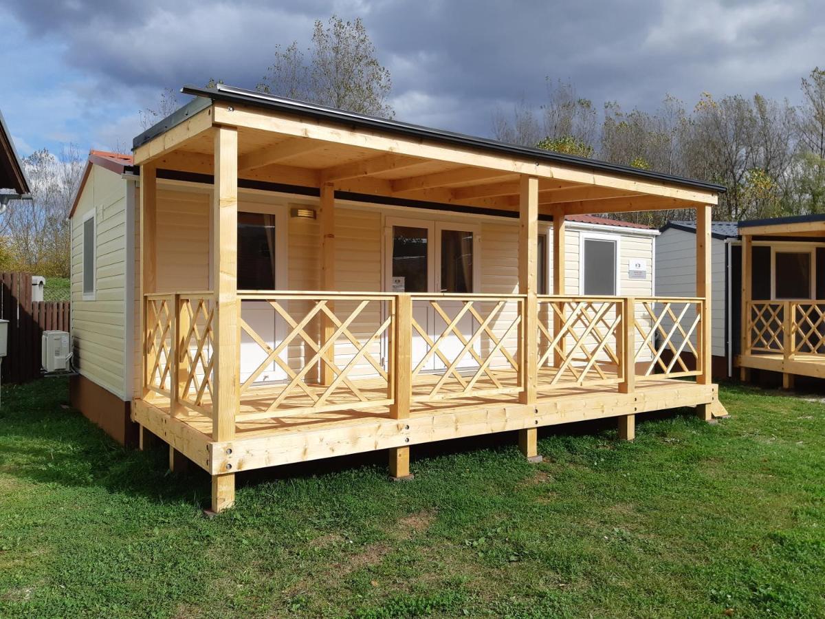 Mobile Homes And Apartment - Terme Catez Catez ob Savi Bagian luar foto